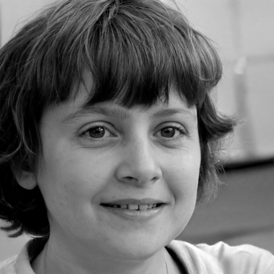 Ritratto di Elena Rossetti, compositrice e sound designer con focus su musica cinematografica